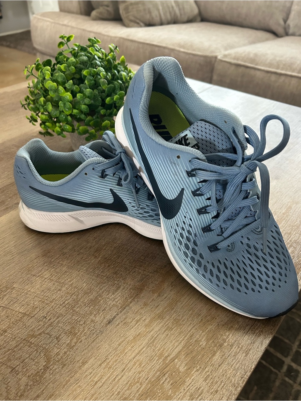 Nike Zoom Women’s Slate Blue Lightweight Running Sneakers